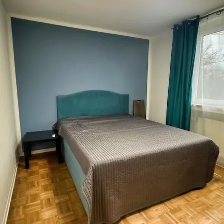 Spacious 3-room With Balcony Διαμέρισμα *